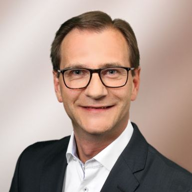 Porträt Carsten Tietje